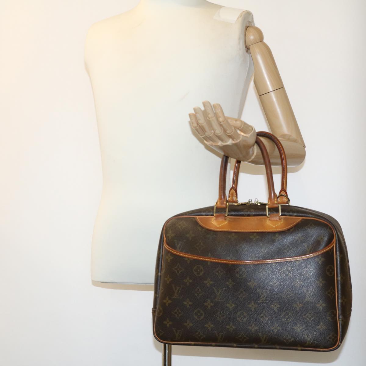 LOUIS VUITTON Monogram Deauville Hand Bag M47270 LV Auth jk2402