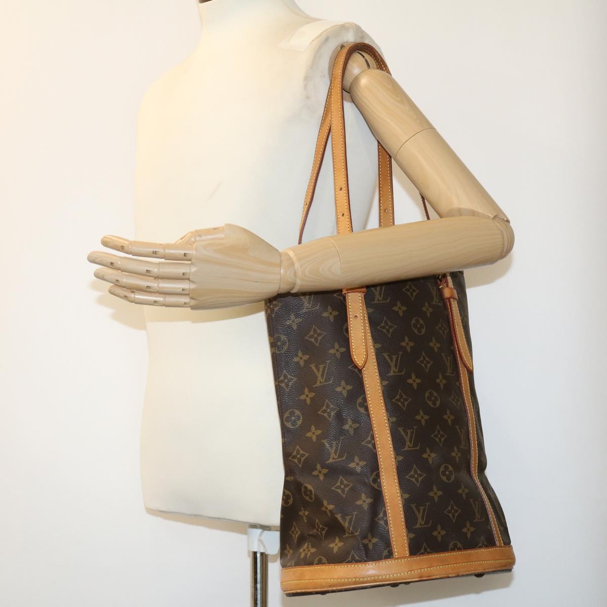 LOUIS VUITTON Monogram Bucket GM Shoulder Bag L012 LV Auth jk2409