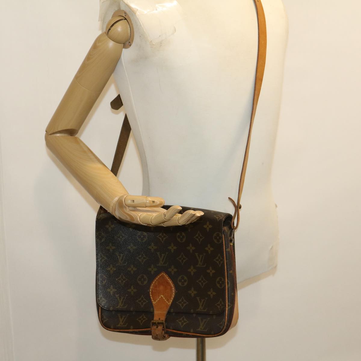 LOUIS VUITTON Monogram Cartouchiere GM Shoulder Bag M51252 LV Auth jk2437