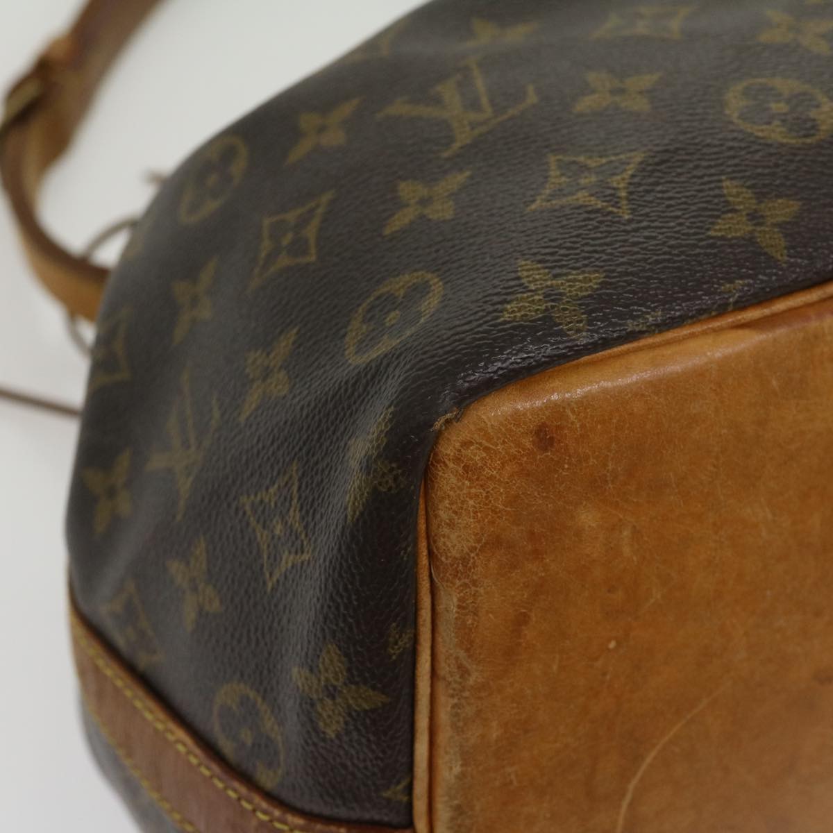 LOUIS VUITTON Monogram Petit Noe Shoulder Bag M42226 LV Auth jk2492