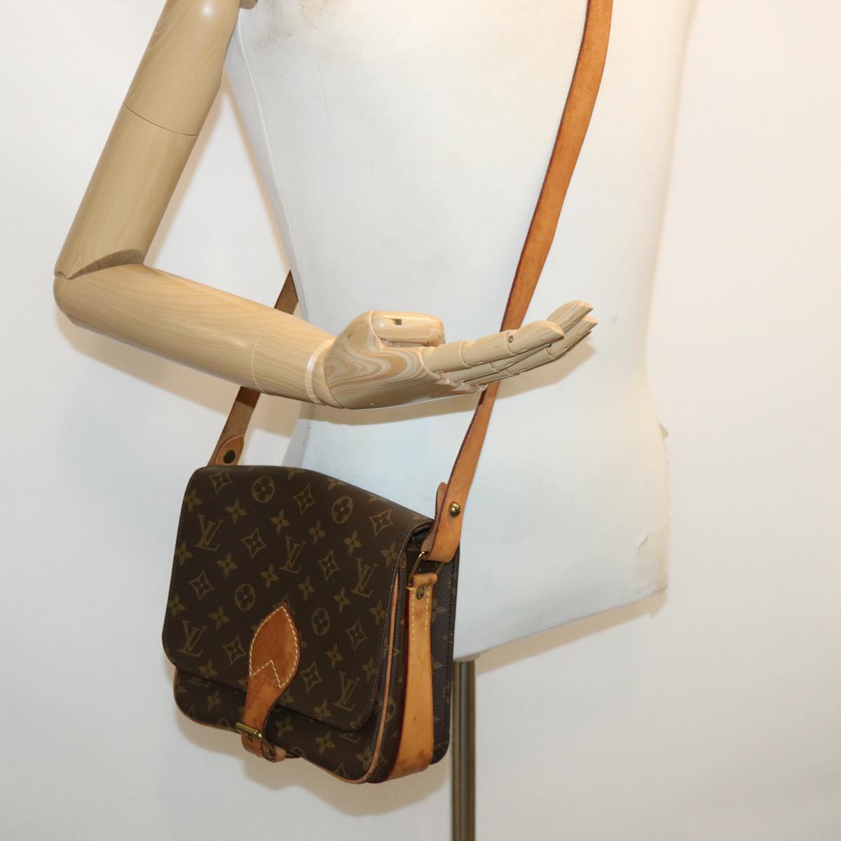 LOUIS VUITTON Monogram Cartouchiere MM Shoulder Bag M51253 LV Auth jk2496