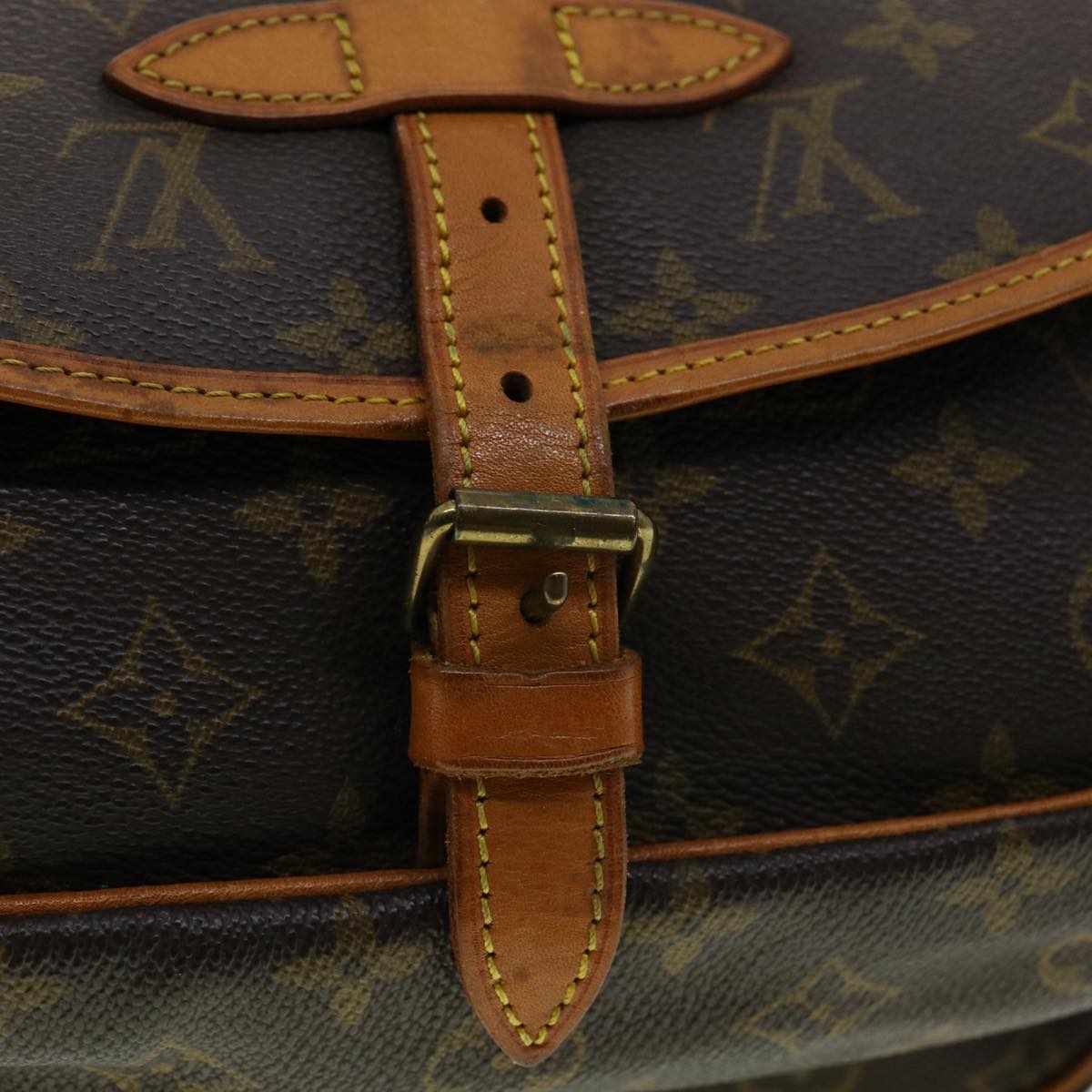 LOUIS VUITTON Monogram Saumur 30 Shoulder Bag M42256 LV Auth jk2741