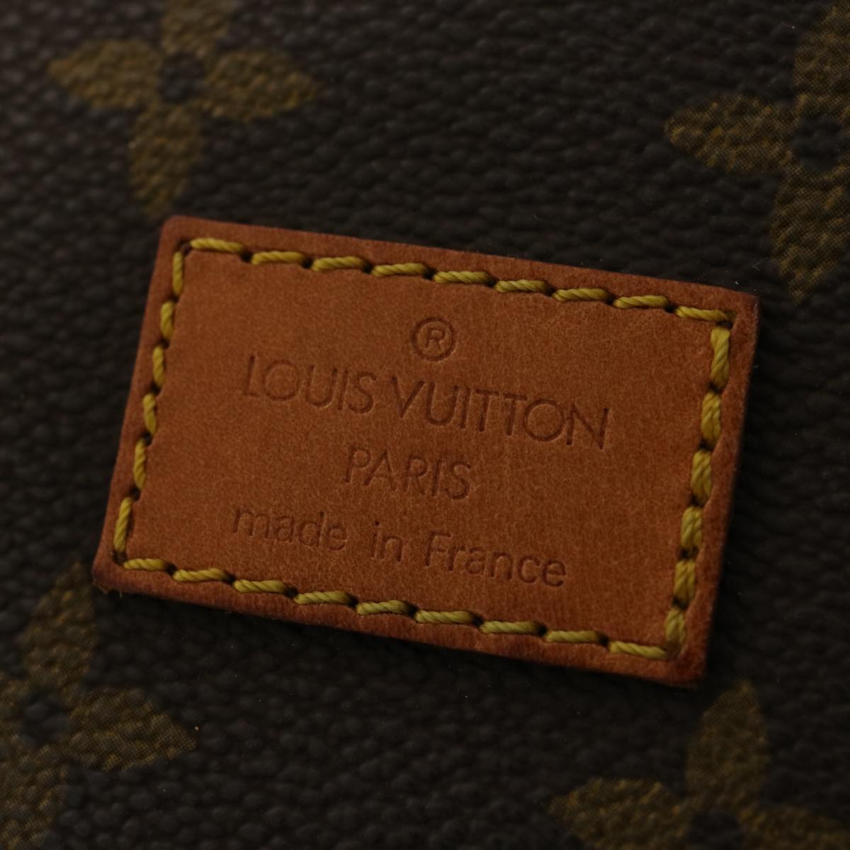 LOUIS VUITTON Monogram Saumur 30 Shoulder Bag M42256 LV Auth jk2741