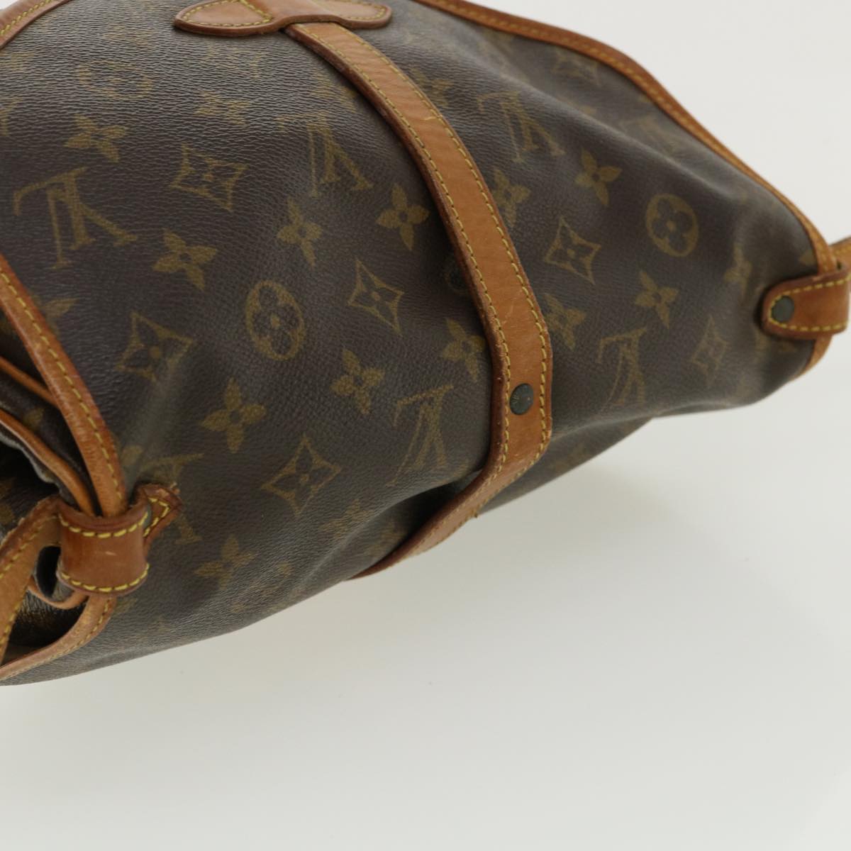 LOUIS VUITTON Monogram Saumur 30 Shoulder Bag M42256 LV Auth jk2743