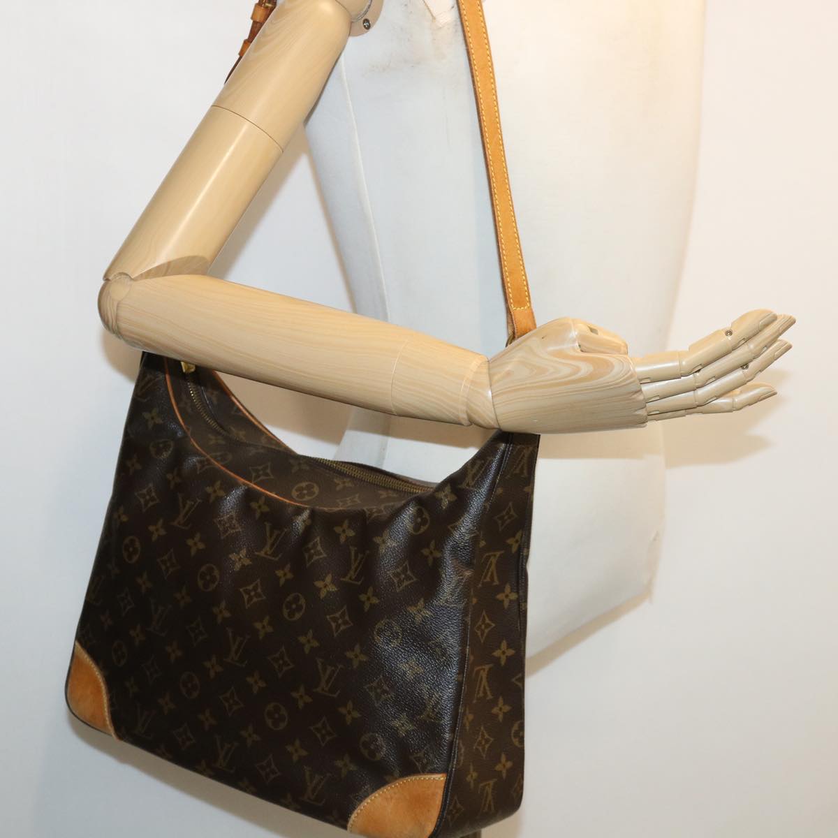 LOUIS VUITTON Monogram Boulogne 35 Shoulder Bag M51260 LV Auth jk2759