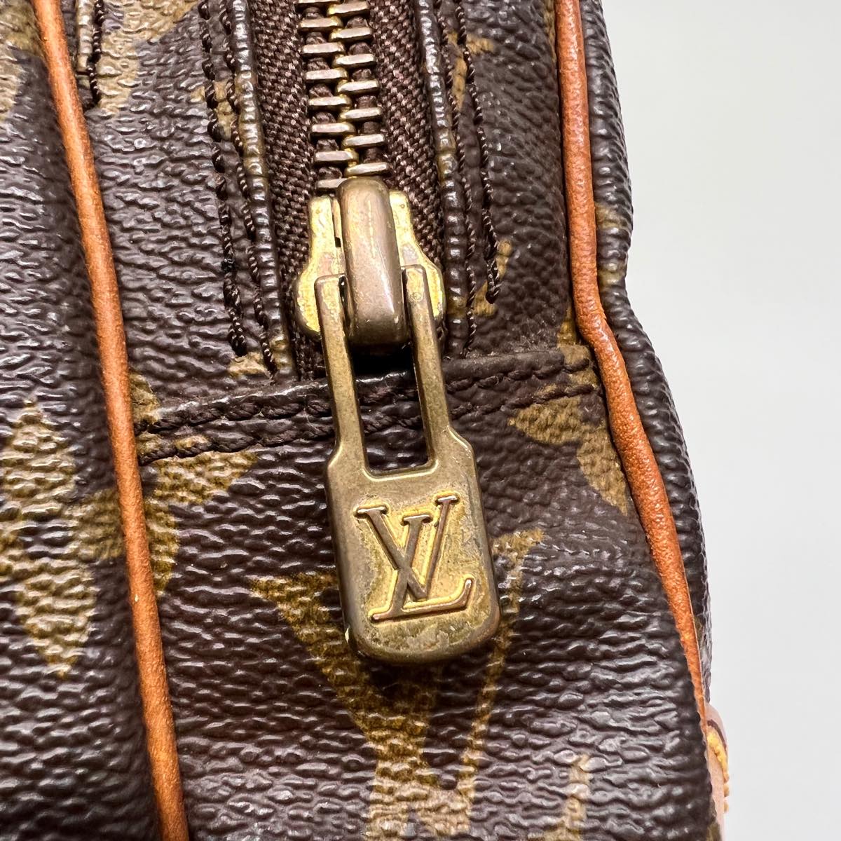 LOUIS VUITTON Monogram Amazon Shoulder Bag M45236 LV Auth jk2934