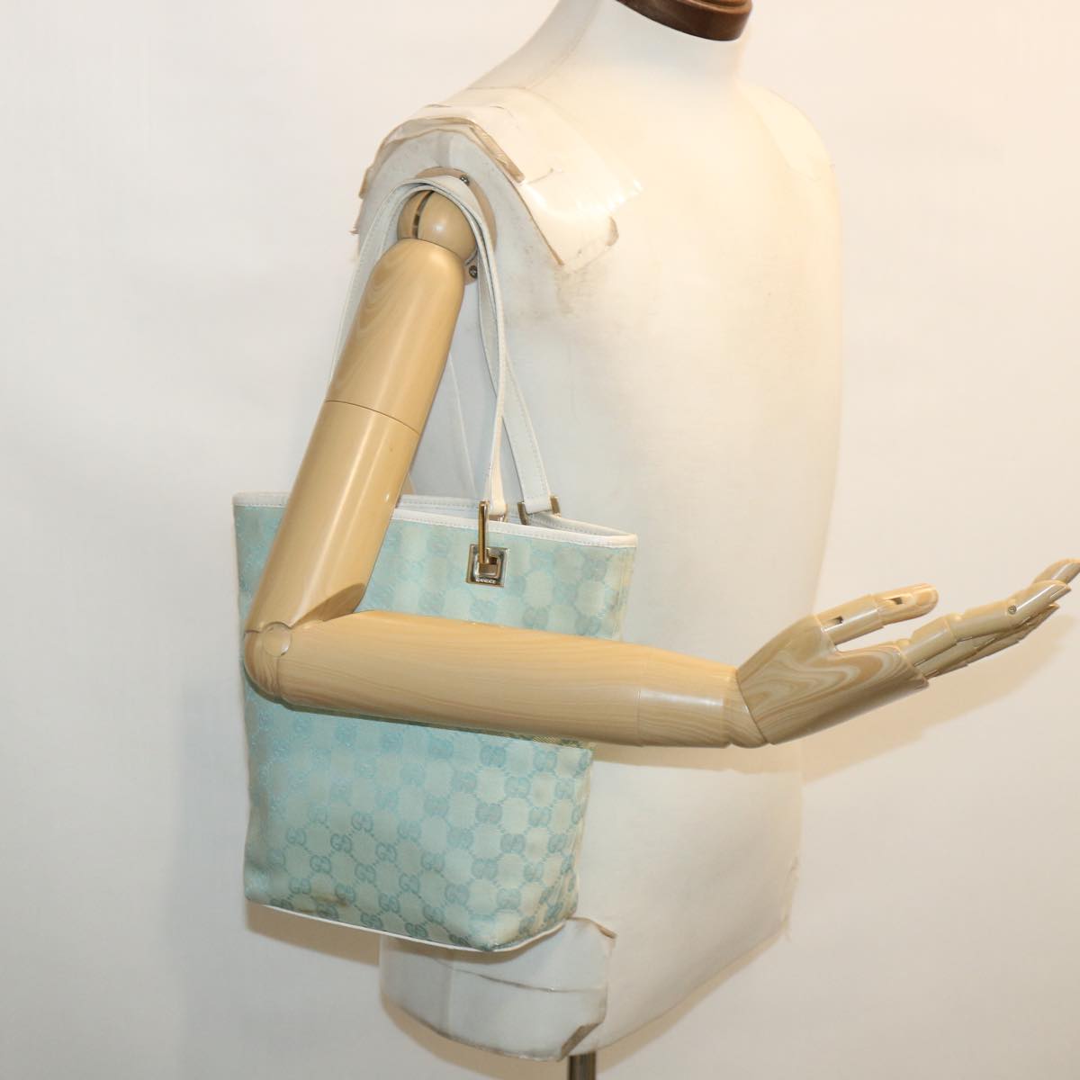 GUCCI GG Canvas Shoulder Bag Light Blue 0021099 001998 Auth 34957