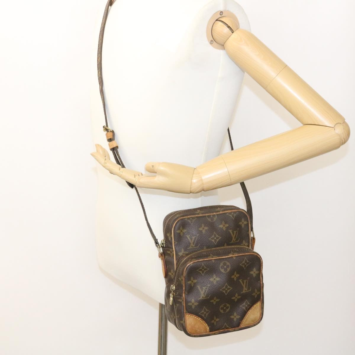 LOUIS VUITTON Monogram Amazon Shoulder Bag M45236 LV Auth jk854