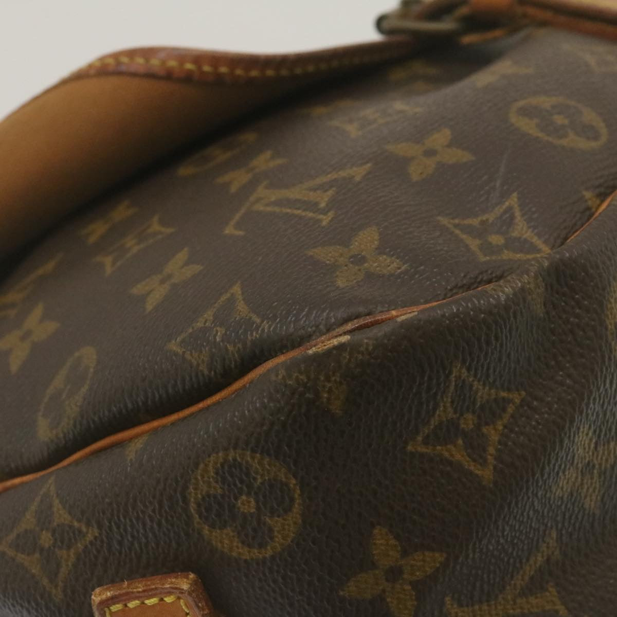 LOUIS VUITTON Monogram Saumur 35 Shoulder Bag M42254 LV Auth ki1742