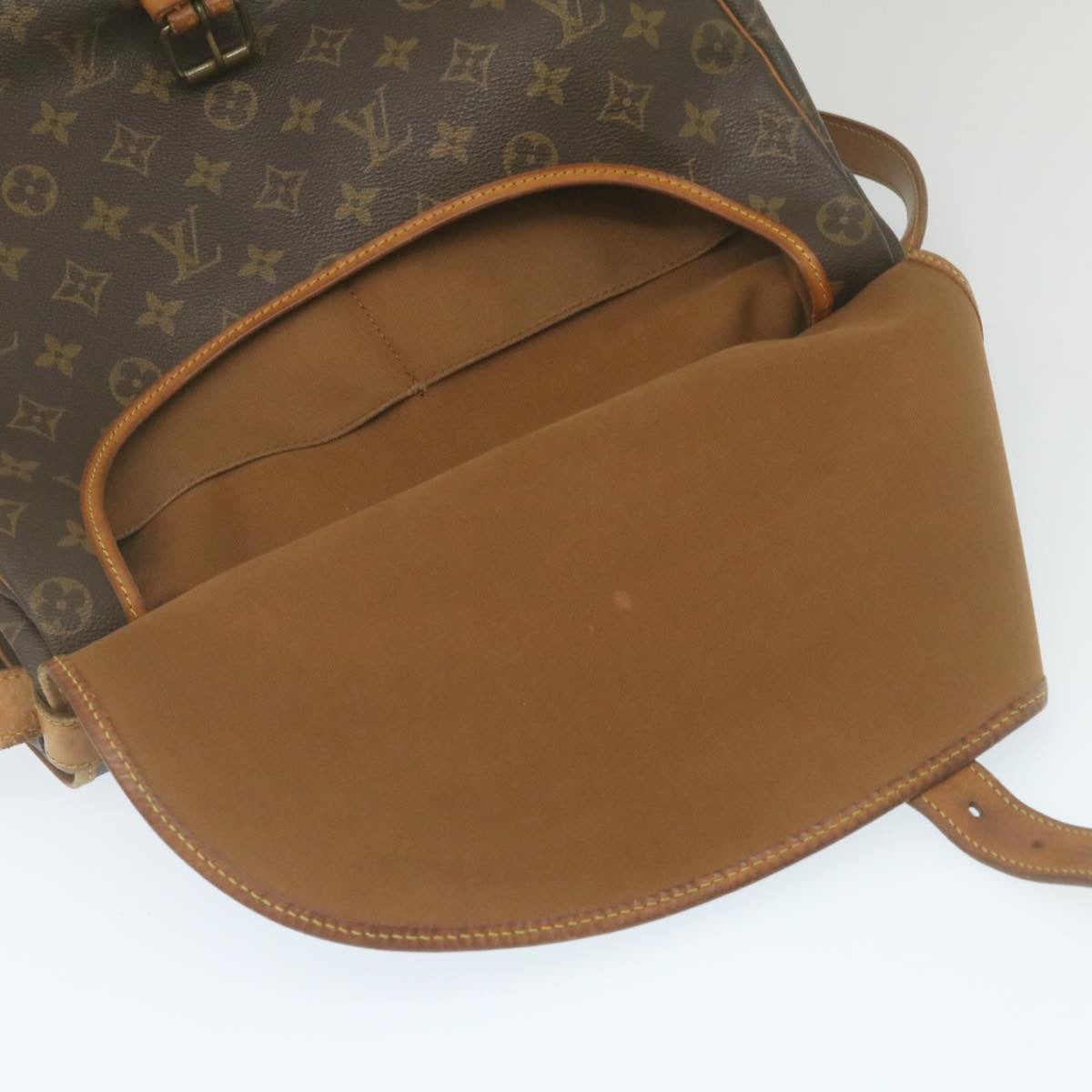 LOUIS VUITTON Monogram Saumur 35 Shoulder Bag M42254 LV Auth ki1742