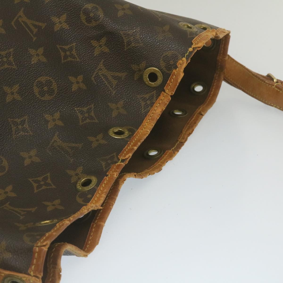 LOUIS VUITTON Monogram Noe Shoulder Bag M42224 LV Auth ki1748