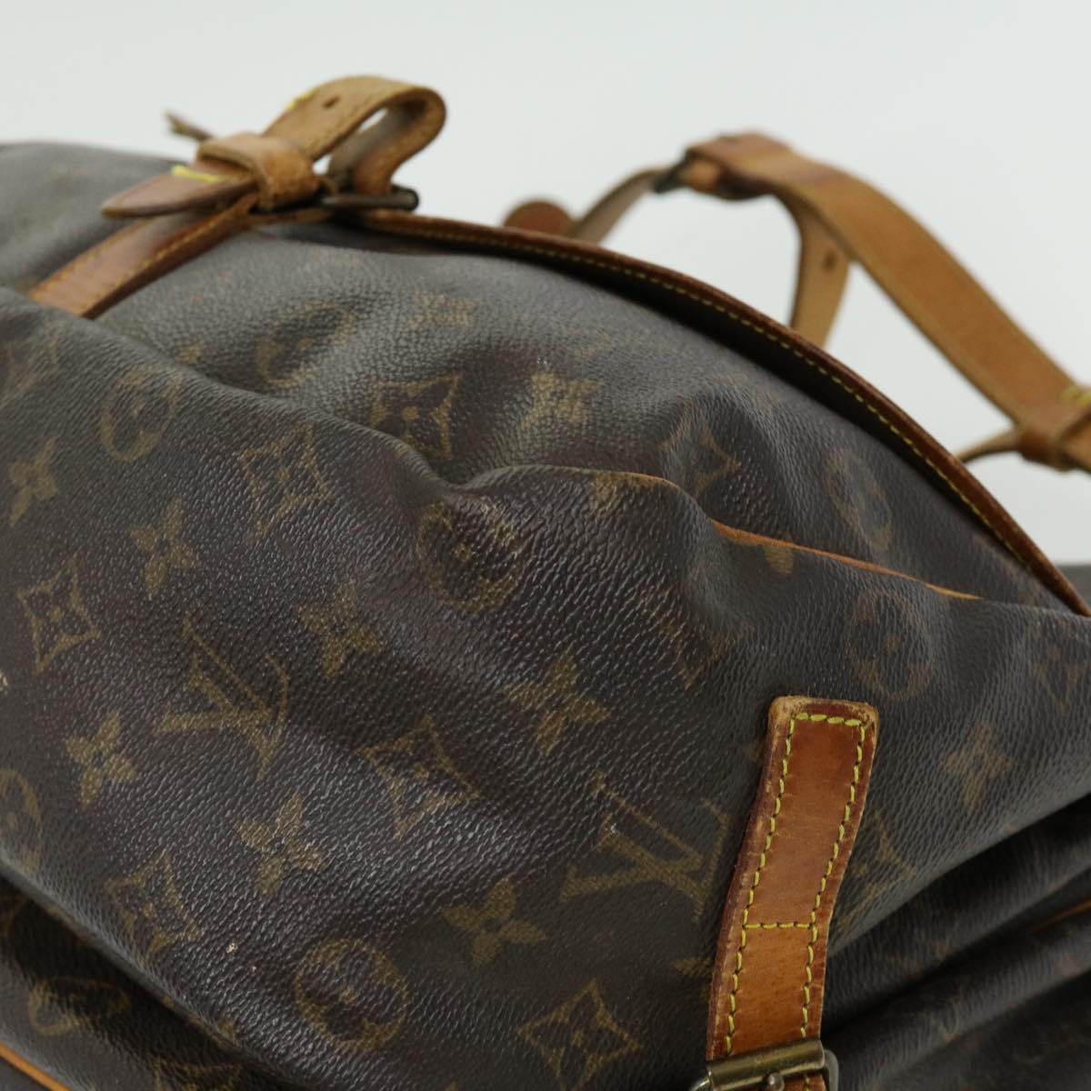 LOUIS VUITTON Monogram Saumur 35 Shoulder Bag M42254 LV Auth ki2012