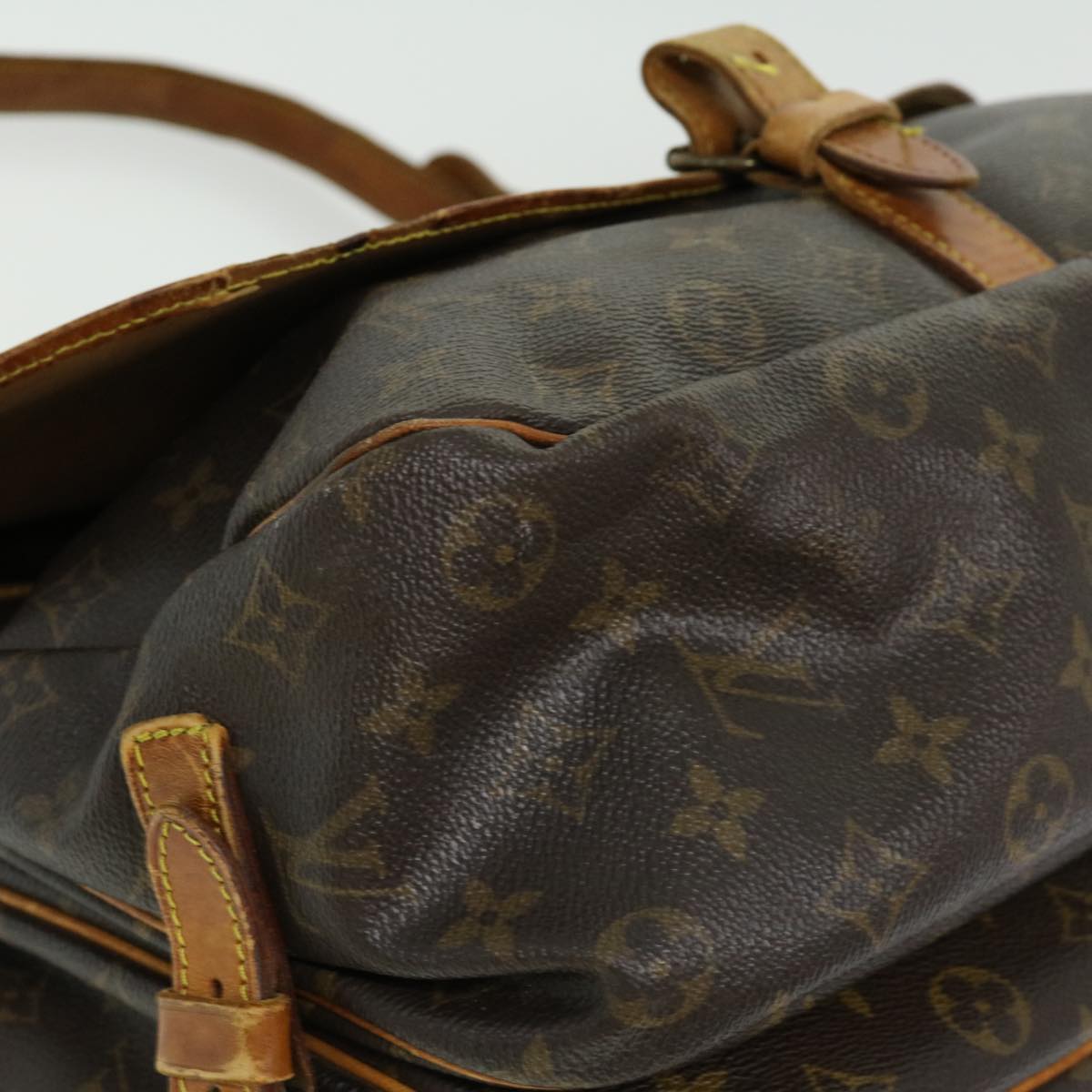 LOUIS VUITTON Monogram Saumur 35 Shoulder Bag M42254 LV Auth ki2012