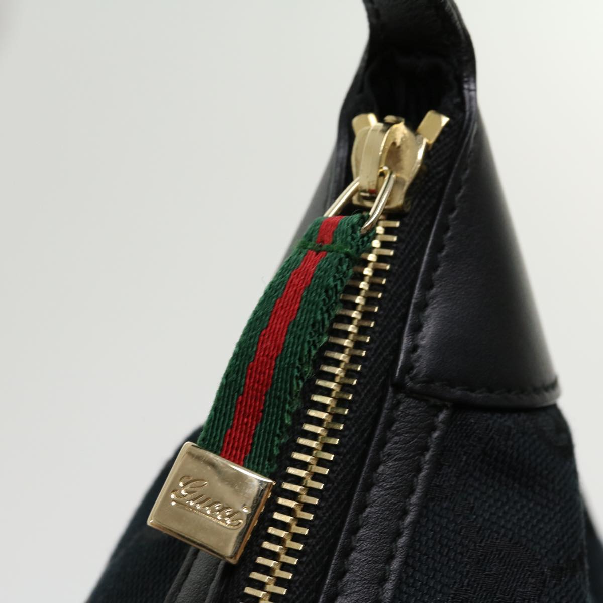 GUCCI GG Canvas Web Sherry Line Pouch Black Red Green Auth ki2089A