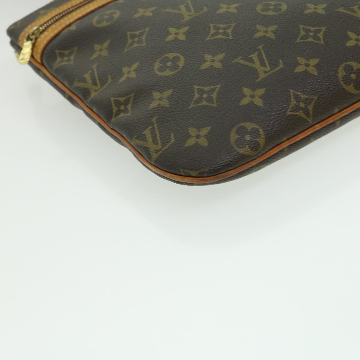 LOUIS VUITTON Monnogram Pochette Bosphore Shoulder Bag M40044 LV Auth ki2194