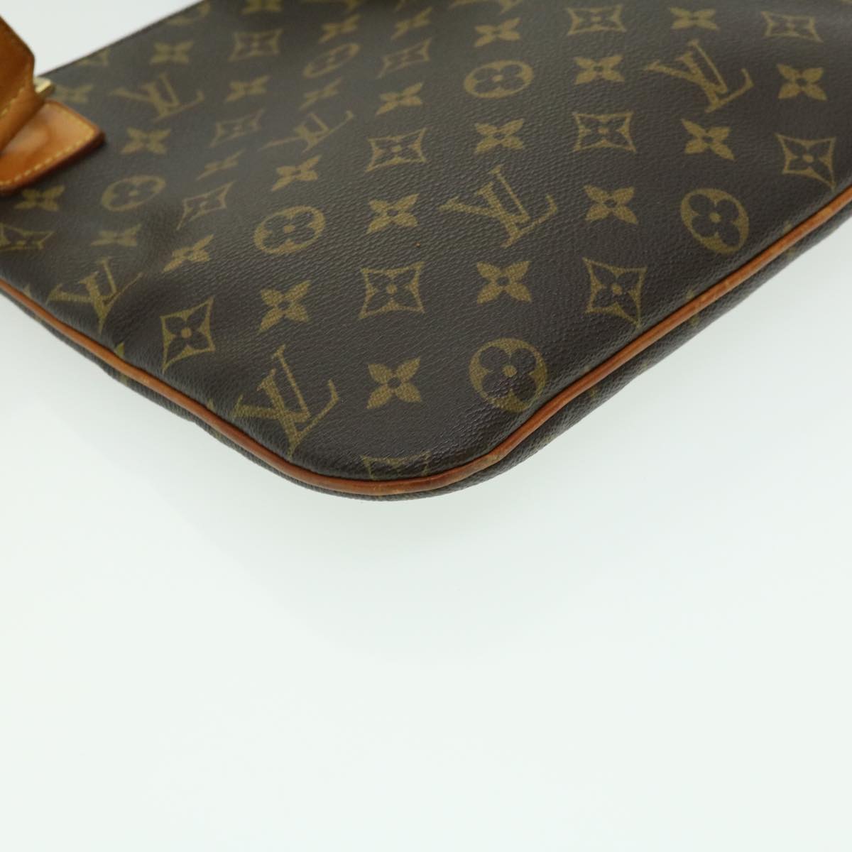 LOUIS VUITTON Monnogram Pochette Bosphore Shoulder Bag M40044 LV Auth ki2194