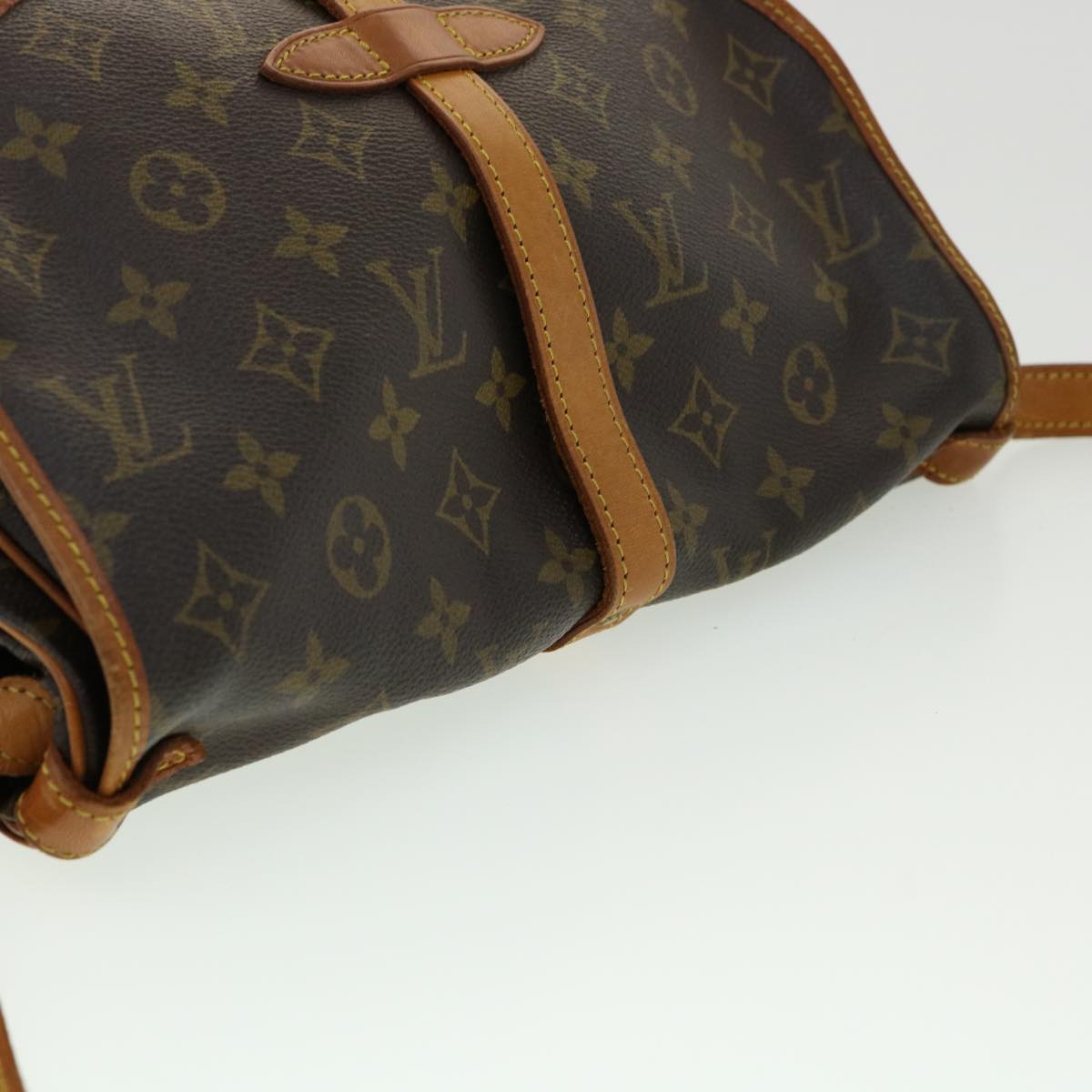 LOUIS VUITTON Monogram Saumur 30 Shoulder Bag M42256 LV Auth ki2209