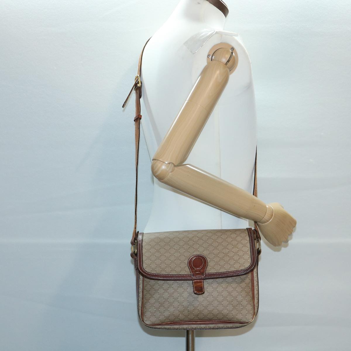 CELINE Macadam Canvas Shoulder Bag Beige Auth ki2254