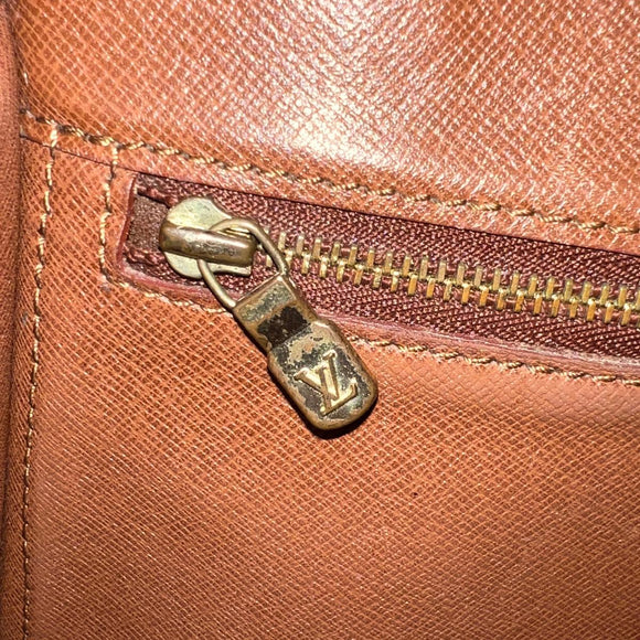 LOUIS VUITTON Monogram Saint Cloud GM Shoulder Bag M51242 LV Auth ki2327