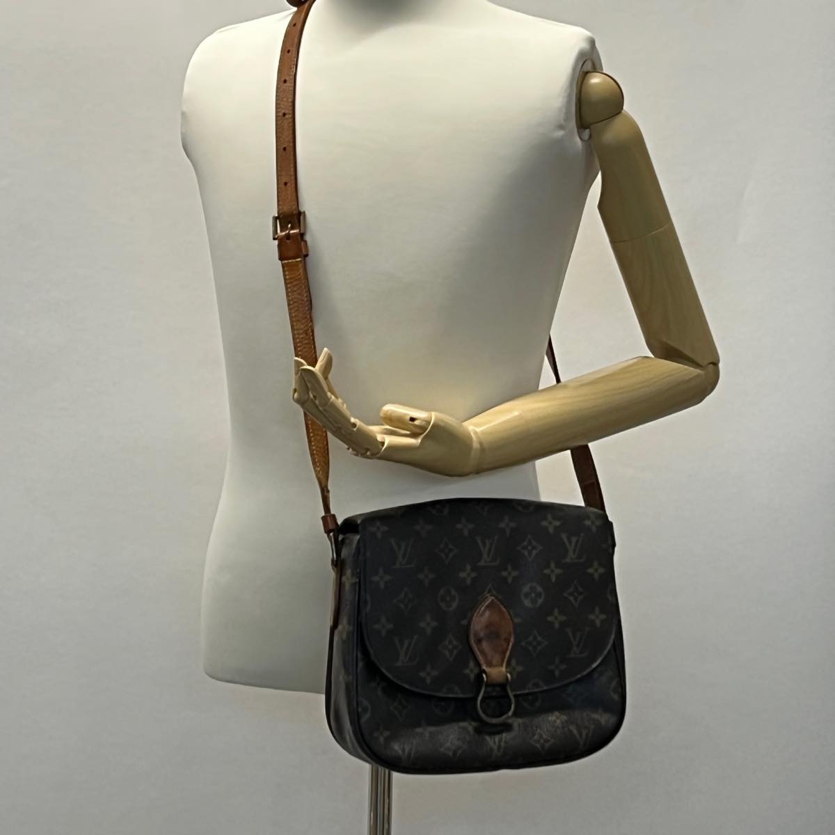 LOUIS VUITTON Monogram Saint Cloud GM Shoulder Bag M51242 LV Auth ki2327