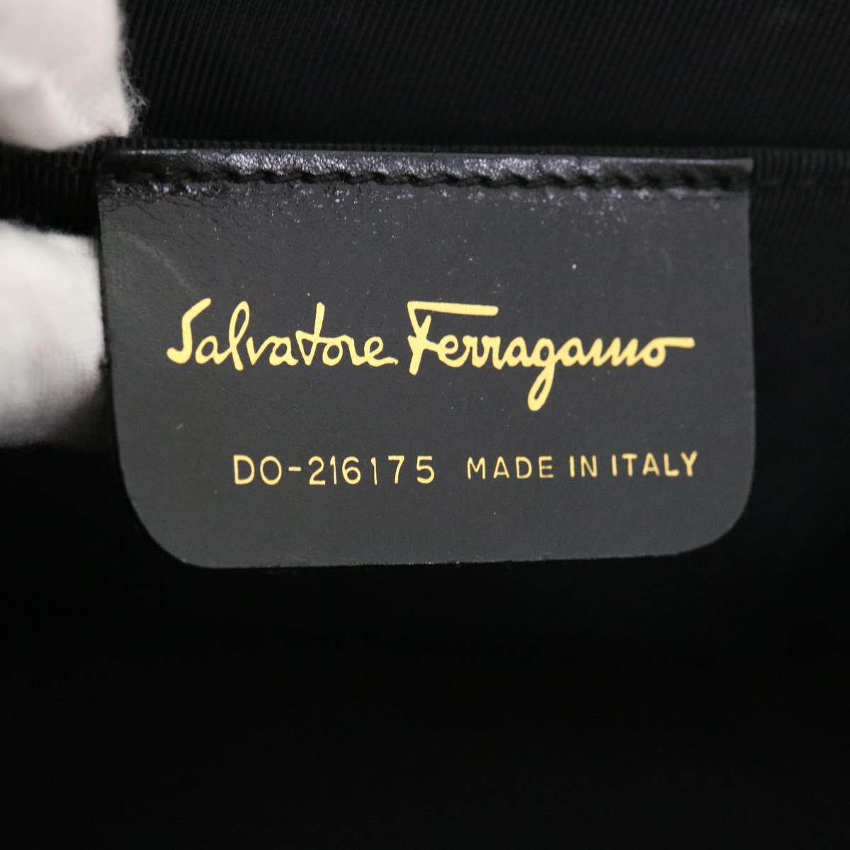 Salvatore Ferragamo Gancini Rattan Straw Shoulder Bag Beige Auth ki2331