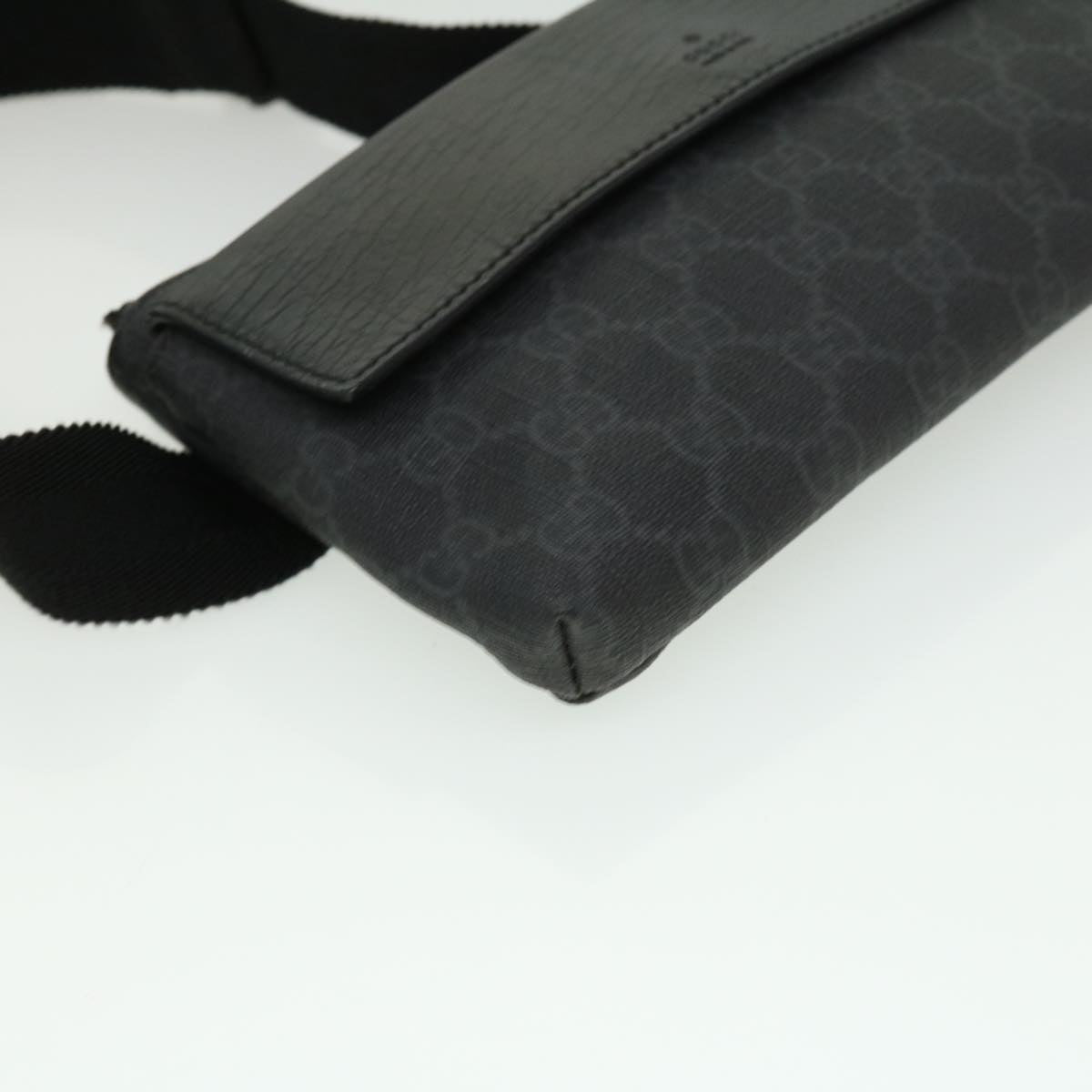 GUCCI GG Canvas Waist Bag PVC Leather Black Auth ki2372