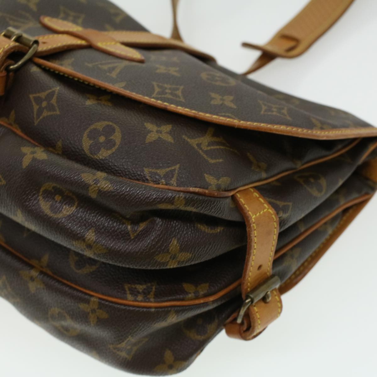 LOUIS VUITTON Monogram Saumur 30 Shoulder Bag M42256 LV Auth ki2529