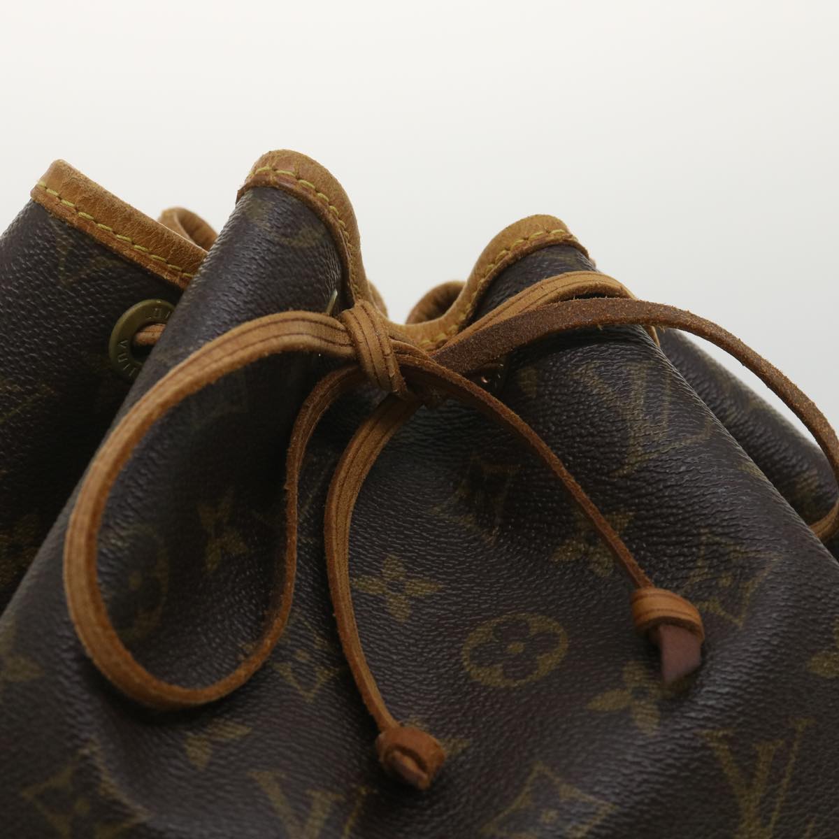 LOUIS VUITTON Monogram Noe Shoulder Bag M42224 LV Auth ki2654