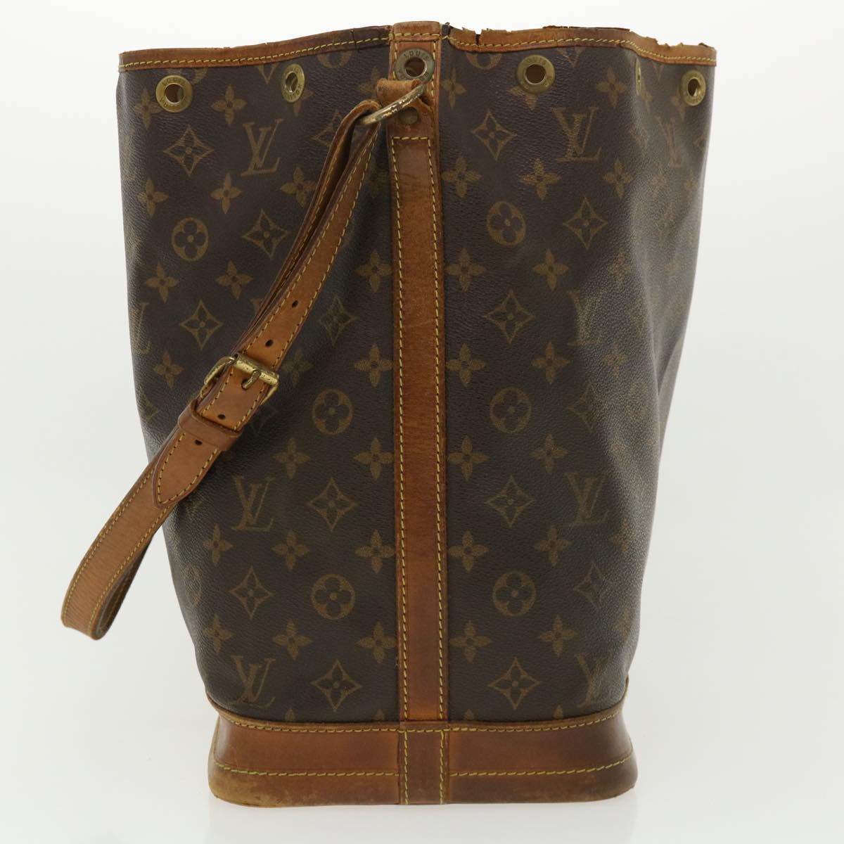 LOUIS VUITTON Monogram Noe Shoulder Bag M42224 LV Auth ki2723