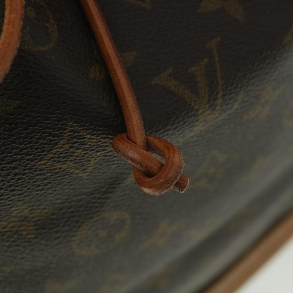 LOUIS VUITTON Monogram Noe Shoulder Bag M42224 LV Auth ki2745