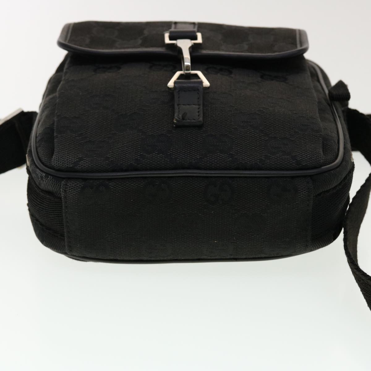 GUCCI GG Canvas Shoulder Bag Black 90470 Auth ki2892