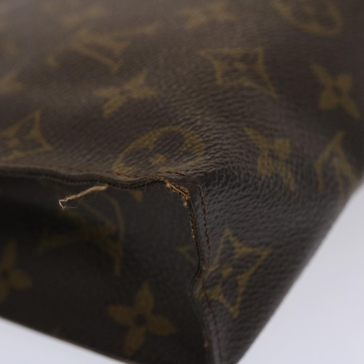 LOUIS VUITTON Monogram Poche Toilette 26 Pouch M47542 LV Auth ki3222