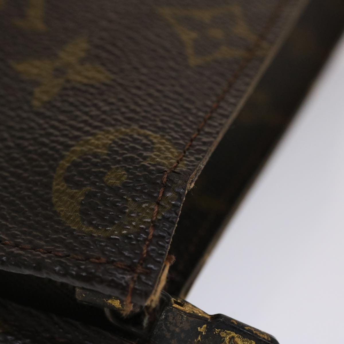 LOUIS VUITTON Monogram Poche Toilette 26 Pouch M47542 LV Auth ki3222