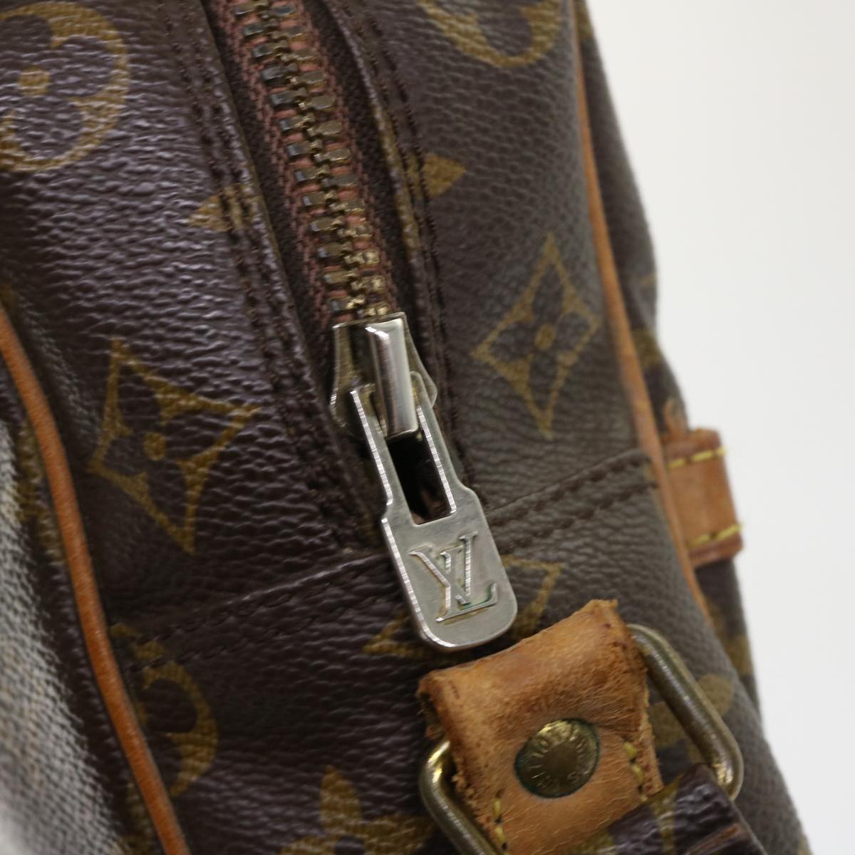 LOUIS VUITTON Monogram Danube MM Shoulder Bag M45264 LV Auth ki3267