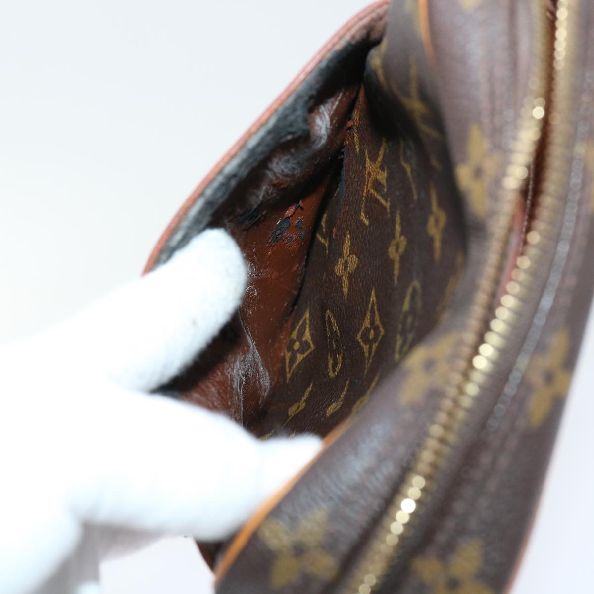 LOUIS VUITTON Monogram Danube Shoulder Bag M45266 LV Auth ki3308