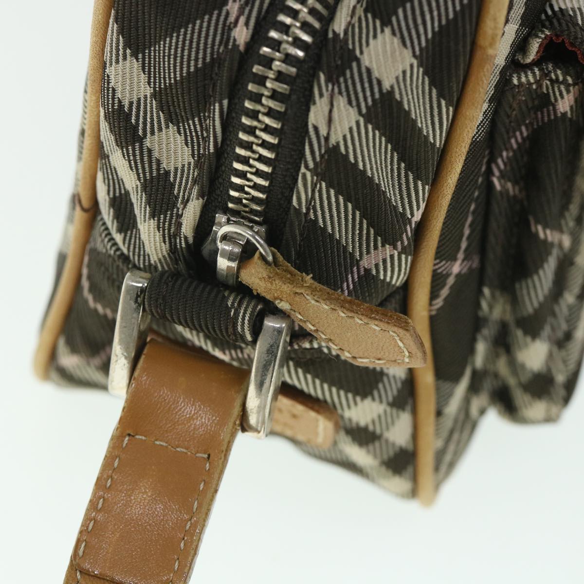 BURBERRY Nova Check Blue Label Shoulder Bag Nylon Brown Auth ki3635