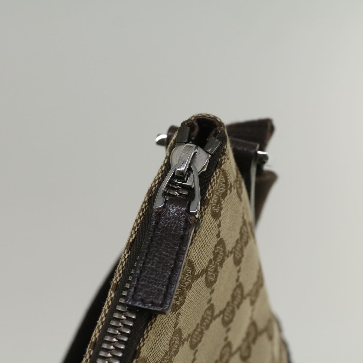 GUCCI GG Canvas Shoulder Bag Beige 114273 Auth ki3683