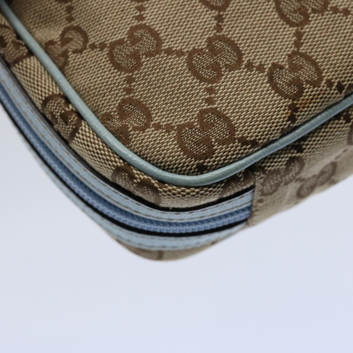 GUCCI GG Canvas Pouch Light Blue 153129 Auth ki3876