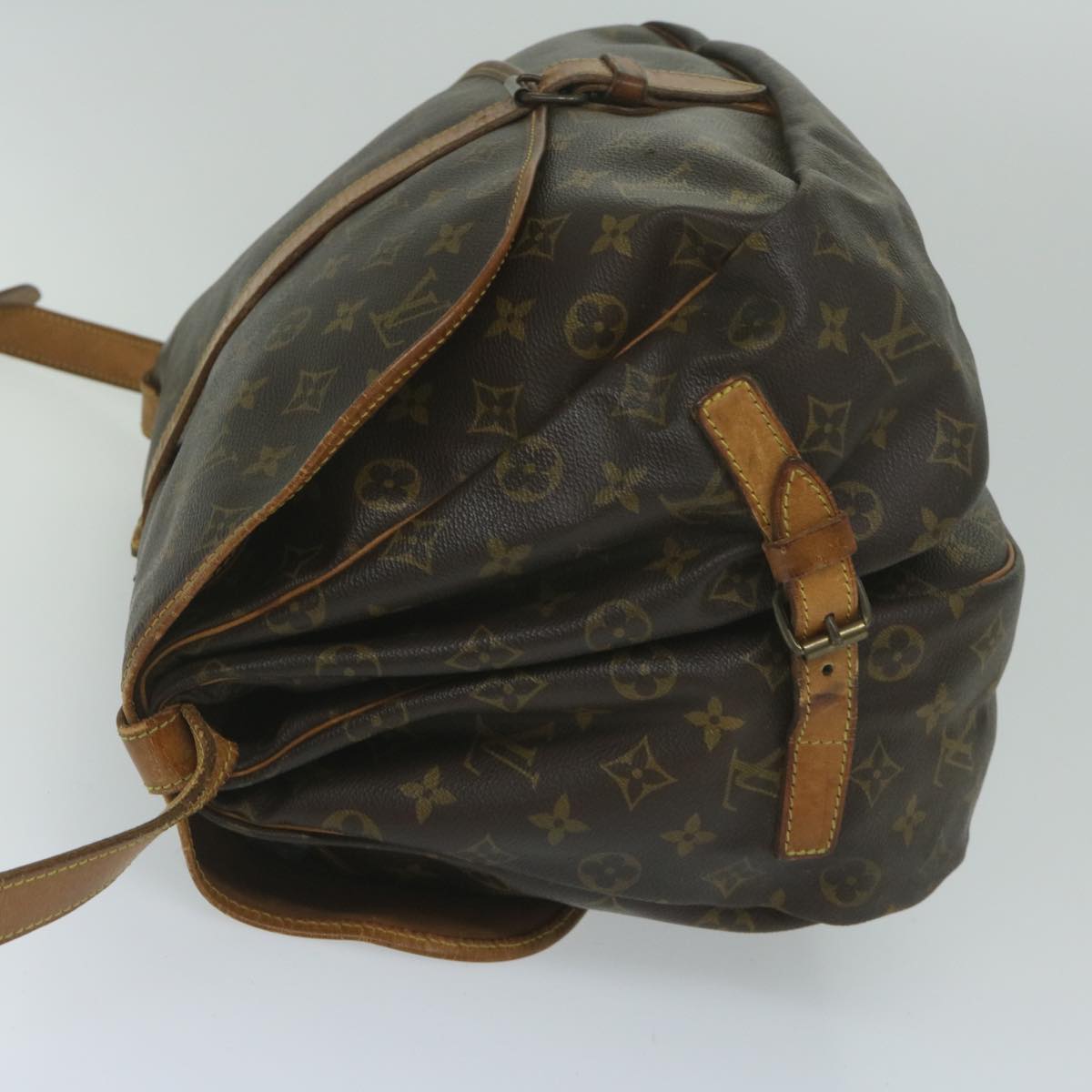 LOUIS VUITTON Monogram Saumur 35 Shoulder Bag M42254 LV Auth ki3888