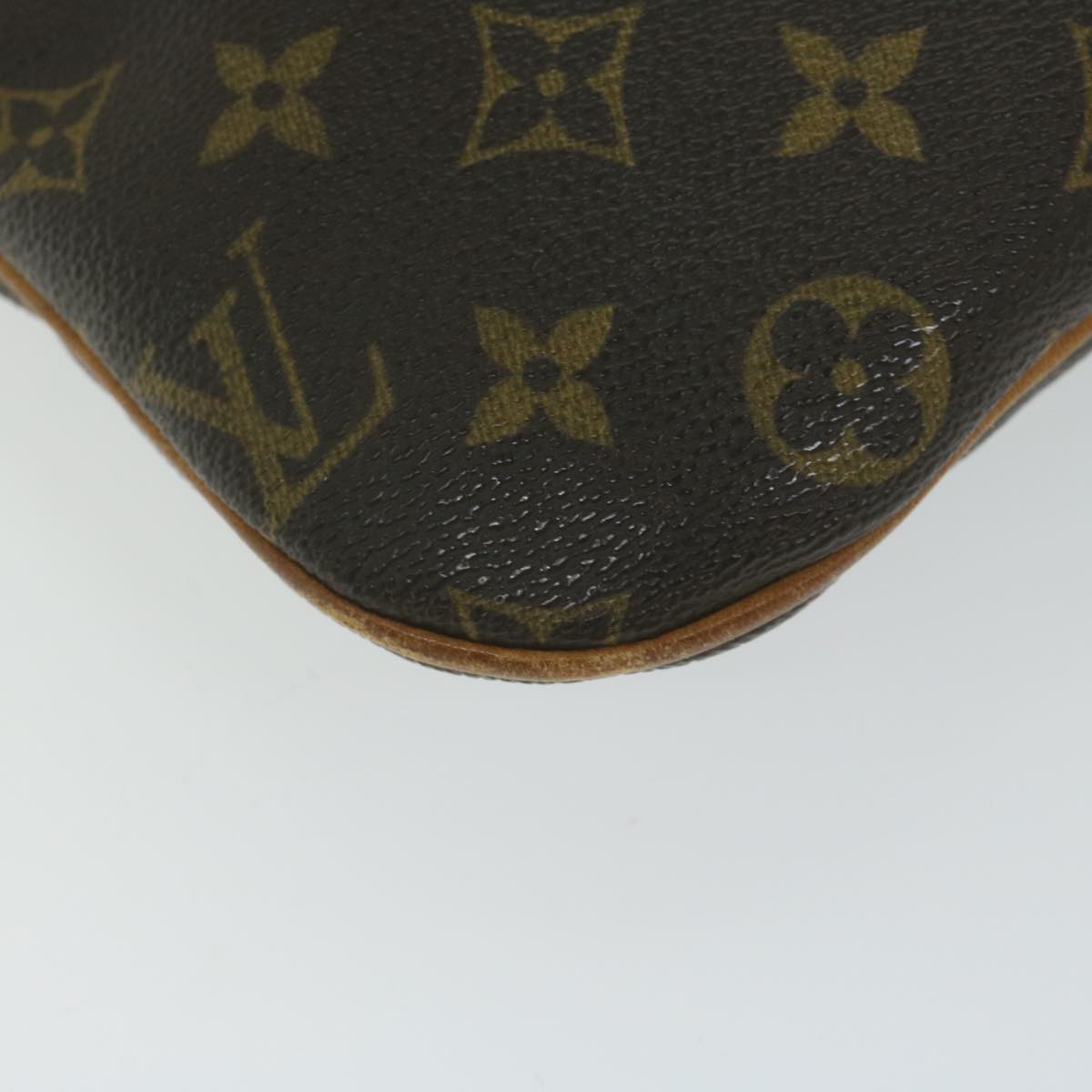 LOUIS VUITTON Monogram Pochette Bosphore Shoulder Bag M40044 LV Auth ki3914