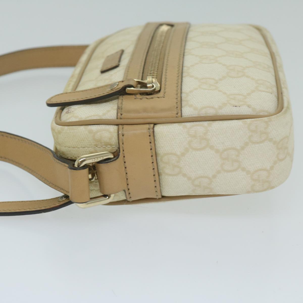 GUCCI GG Supreme Shoulder Bag White 201447 Auth ki3993