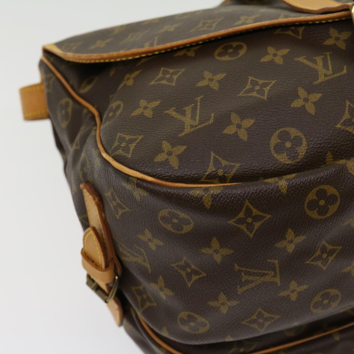 LOUIS VUITTON Monogram Saumur 35 Shoulder Bag M42254 LV Auth kk118