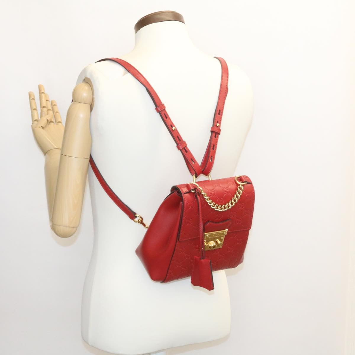 GUCCI Guccissima GG Padlock Backpack Leather Red Auth knn037