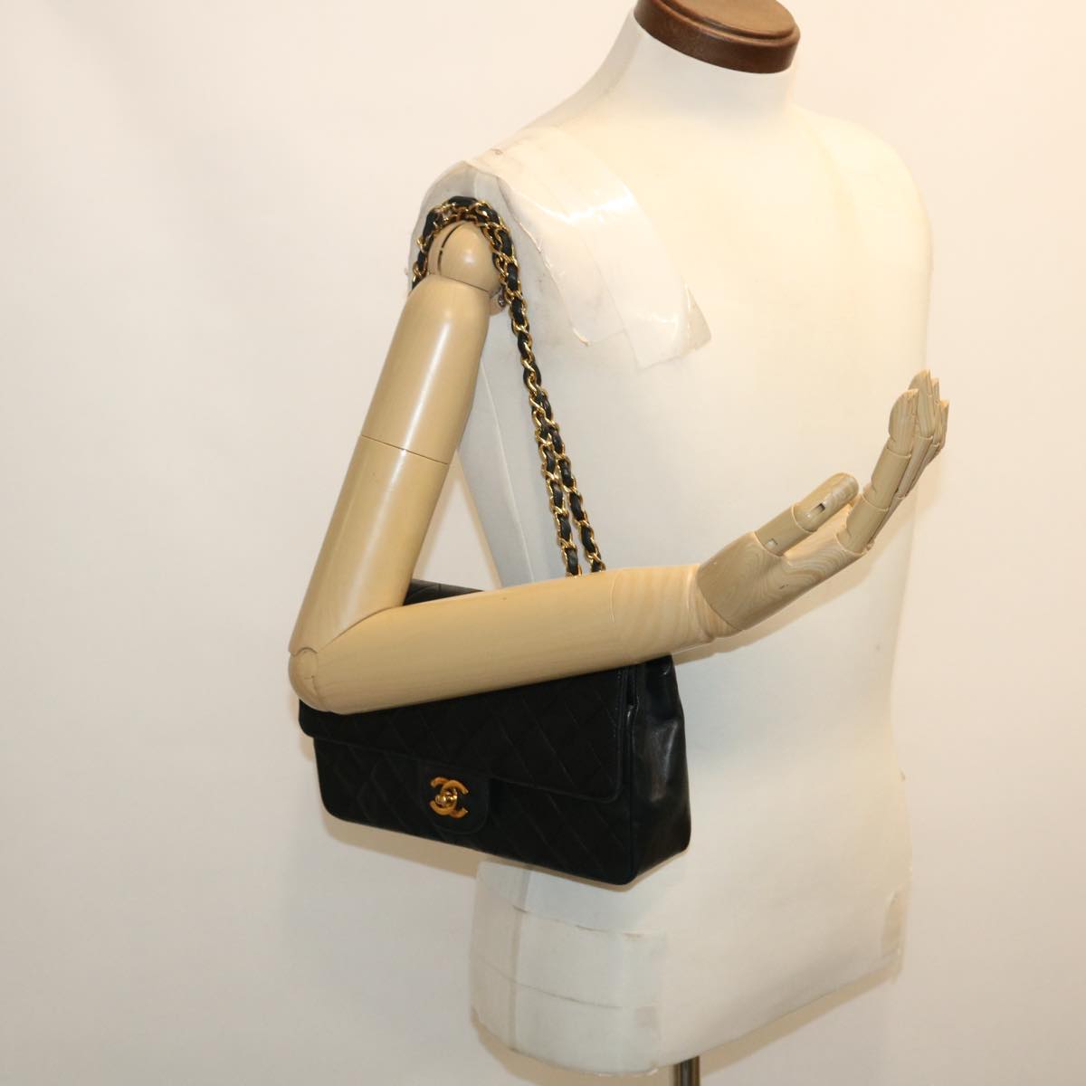 CHANEL Matelasse25 Double Chain Flap Shoulder Bag Lamb Skin Black CC Auth lt482A