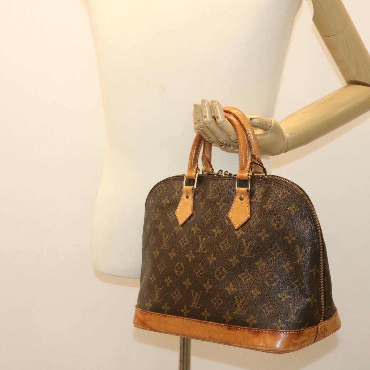 LOUIS VUITTON Monogram Alma Hand Bag M51130 LV Auth lt706