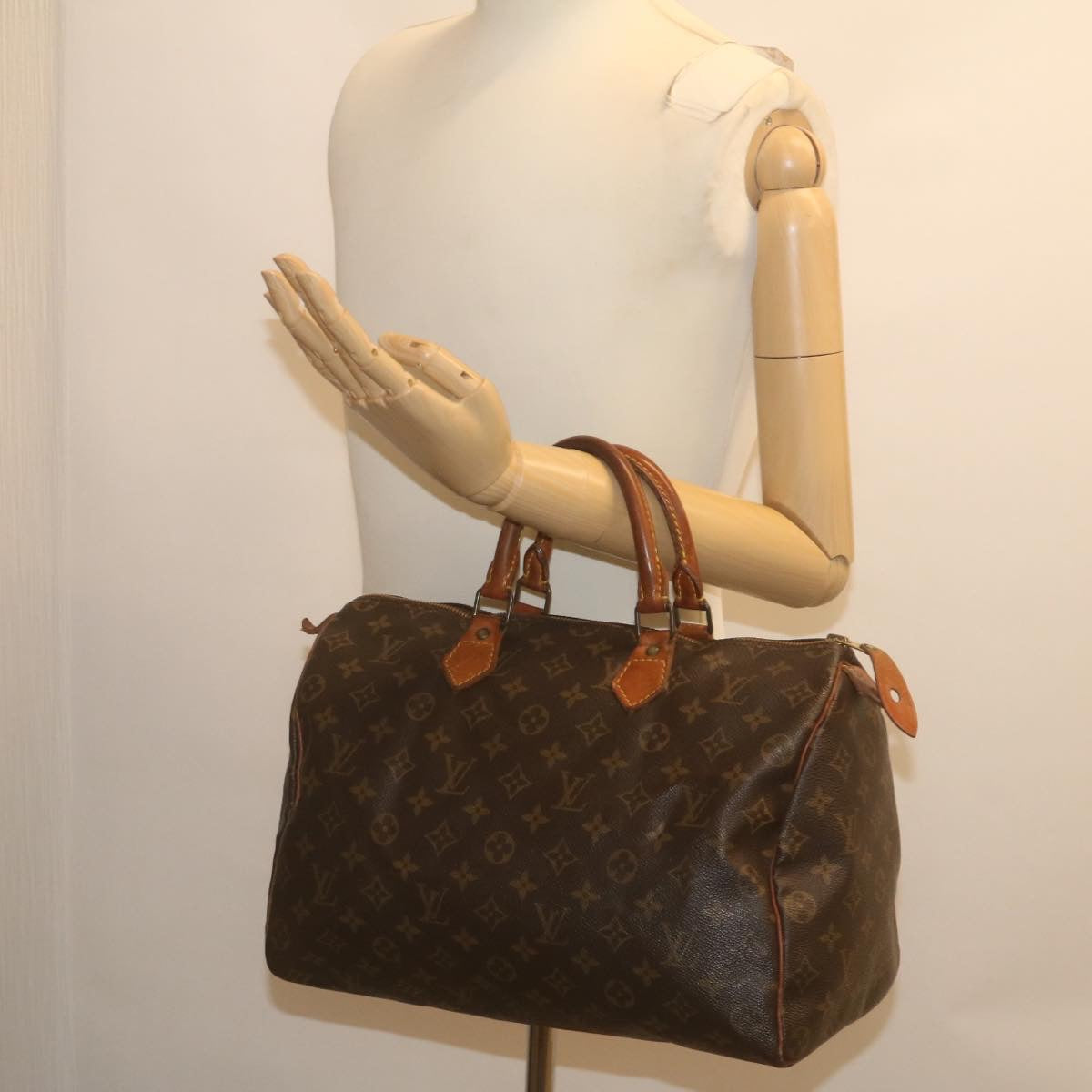 LOUIS VUITTON Monogram Speedy 35 Hand Bag M41524 LV Auth 35150