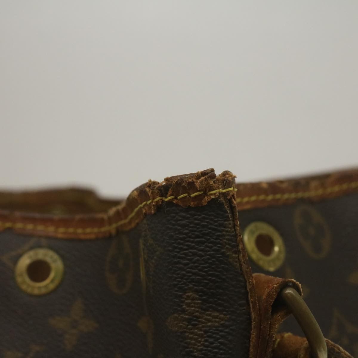 LOUIS VUITTON Monogram Noe Shoulder Bag M42224 LV Auth 35166