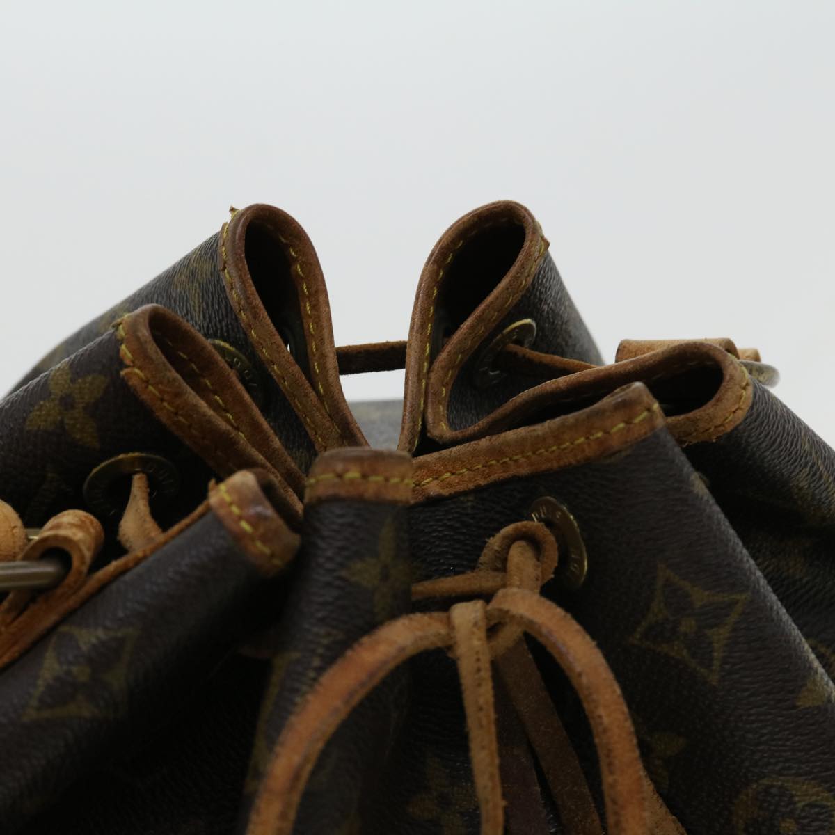 LOUIS VUITTON Monogram Petit Noe Shoulder Bag M42226 LV Auth 35220