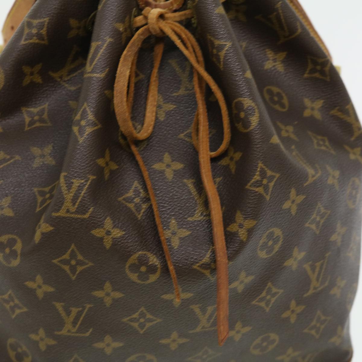 LOUIS VUITTON Monogram Noe Shoulder Bag M42224 LV Auth 35229