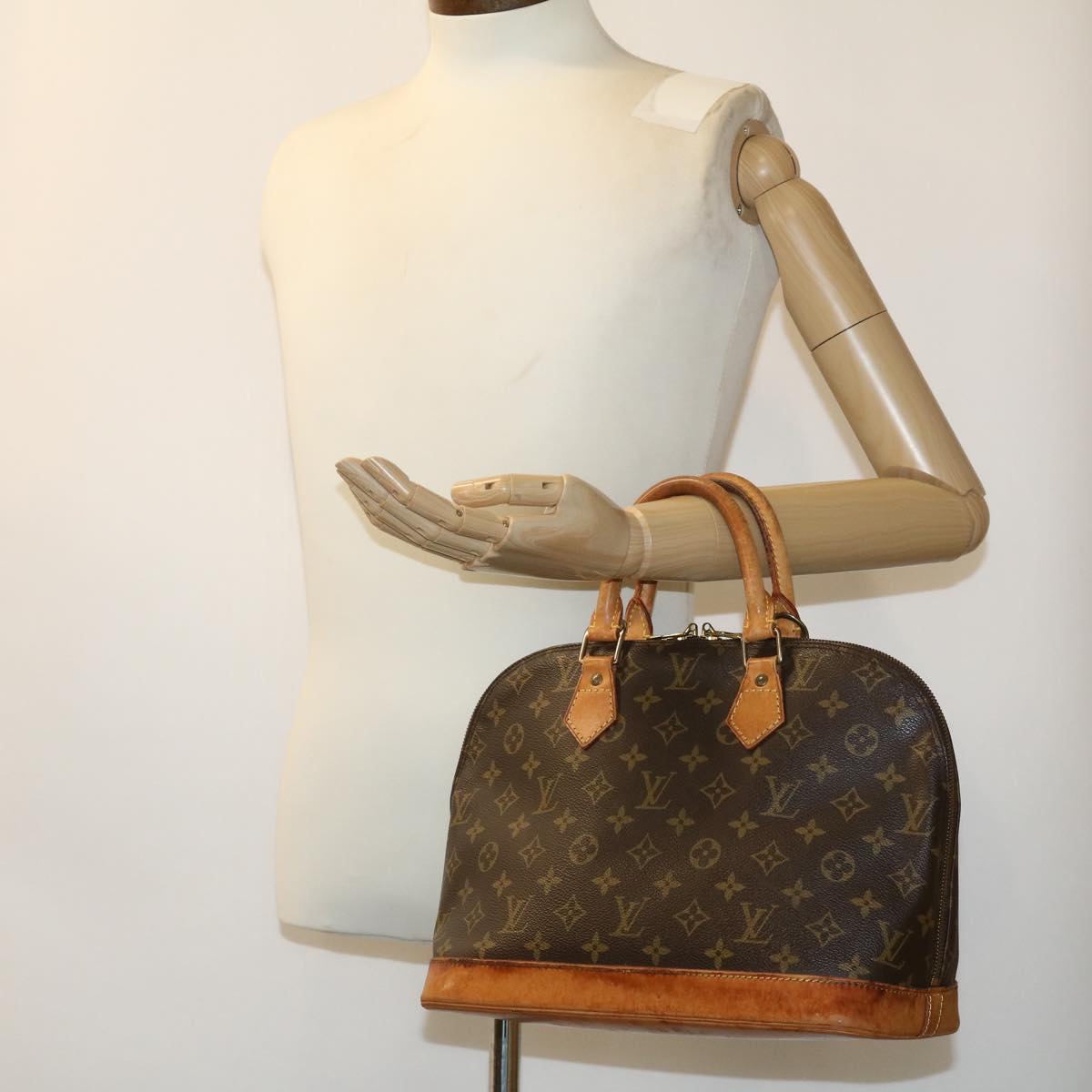 LOUIS VUITTON Monogram Alma Hand Bag M51130 LV Auth 34743